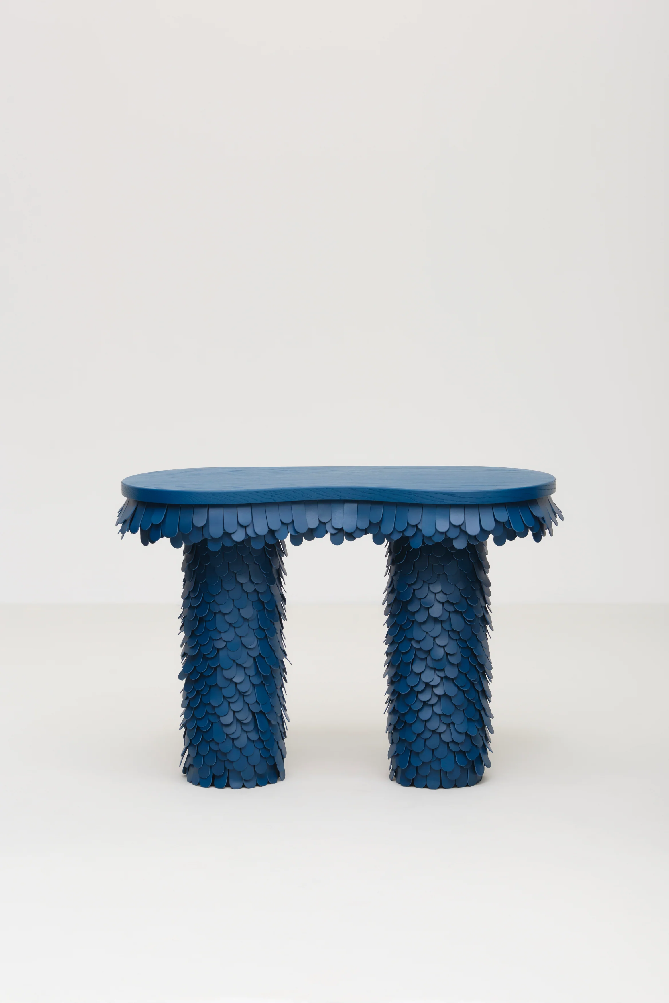 Betsy Console - Image 3