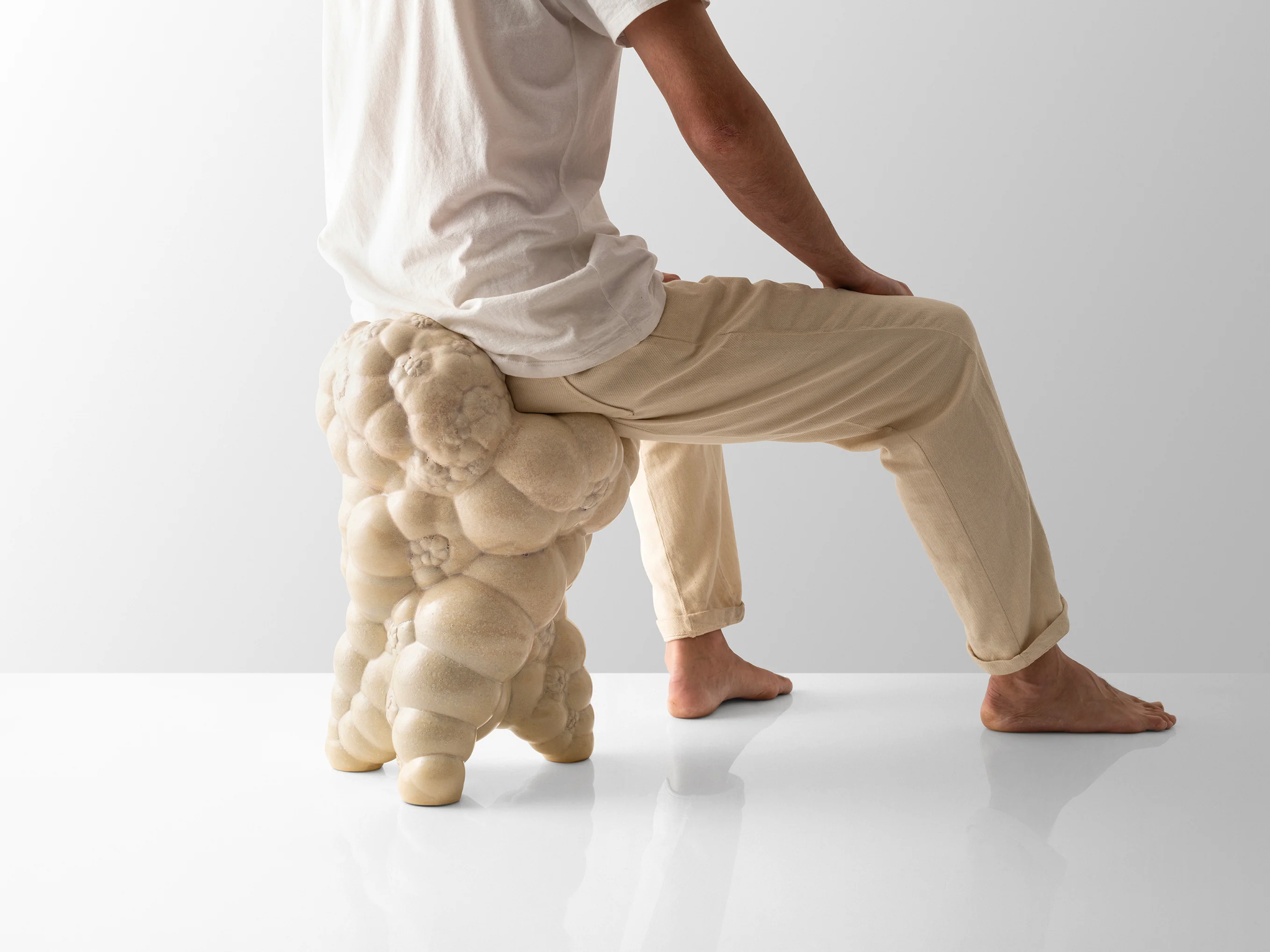 Caracoles stool - Image 4