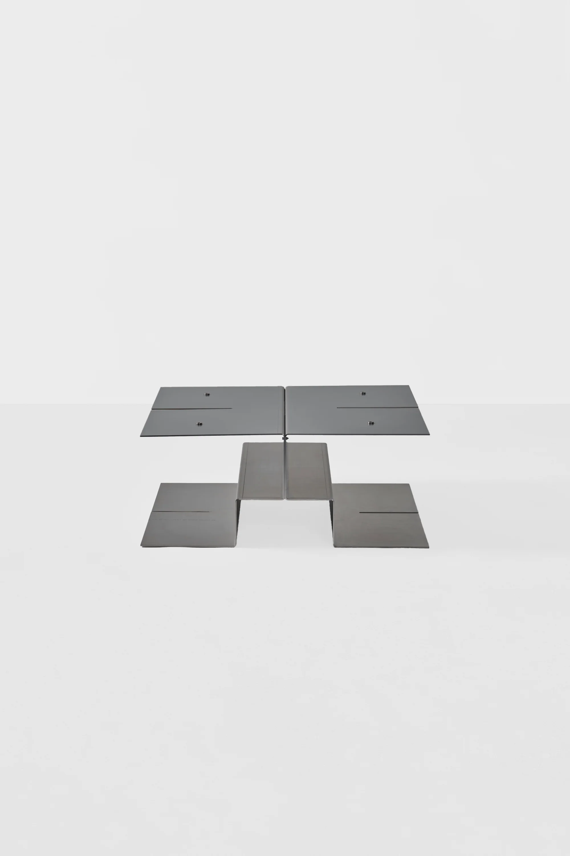 Folded stainless steel table - Image 3