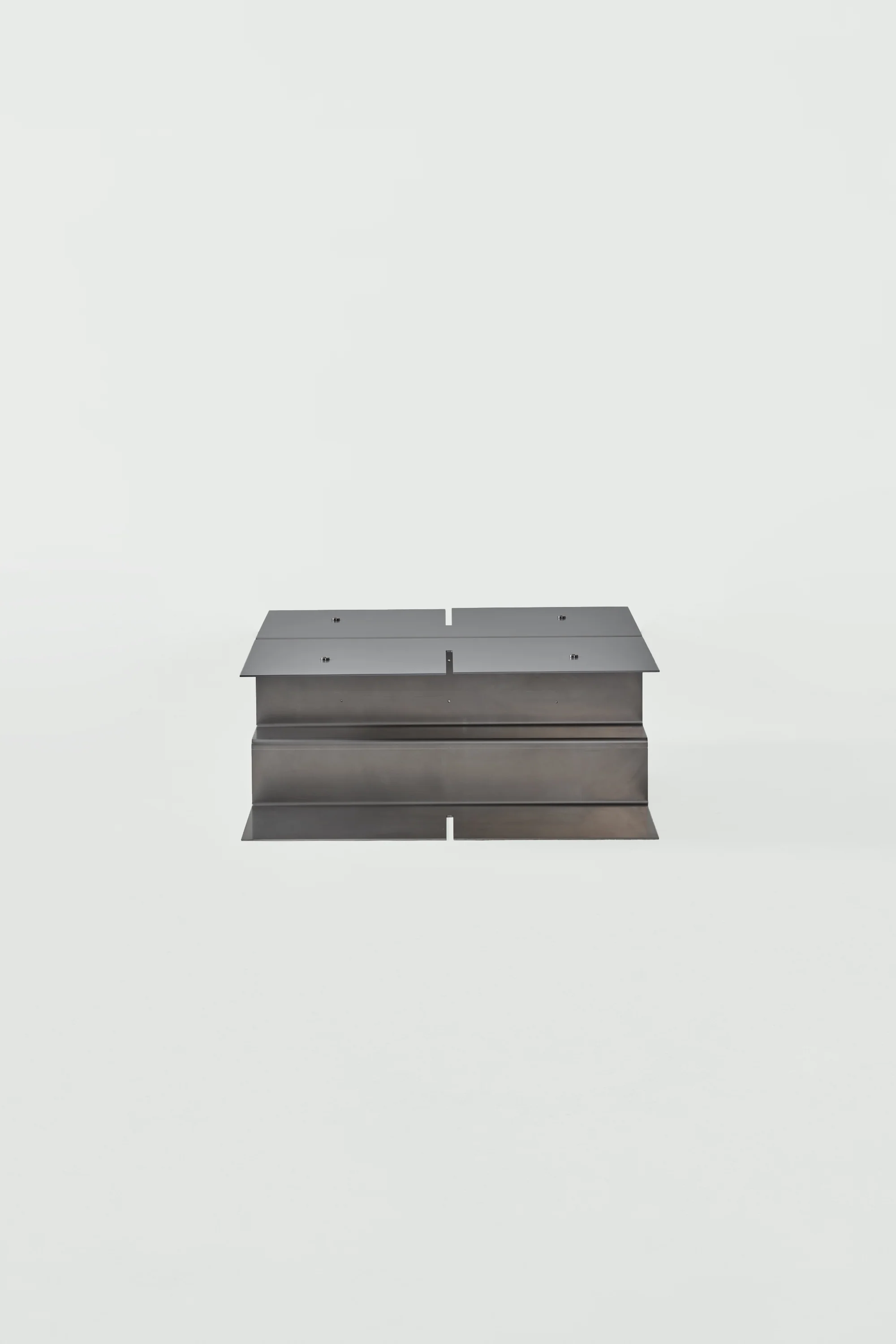 Folded stainless steel table - Image 4