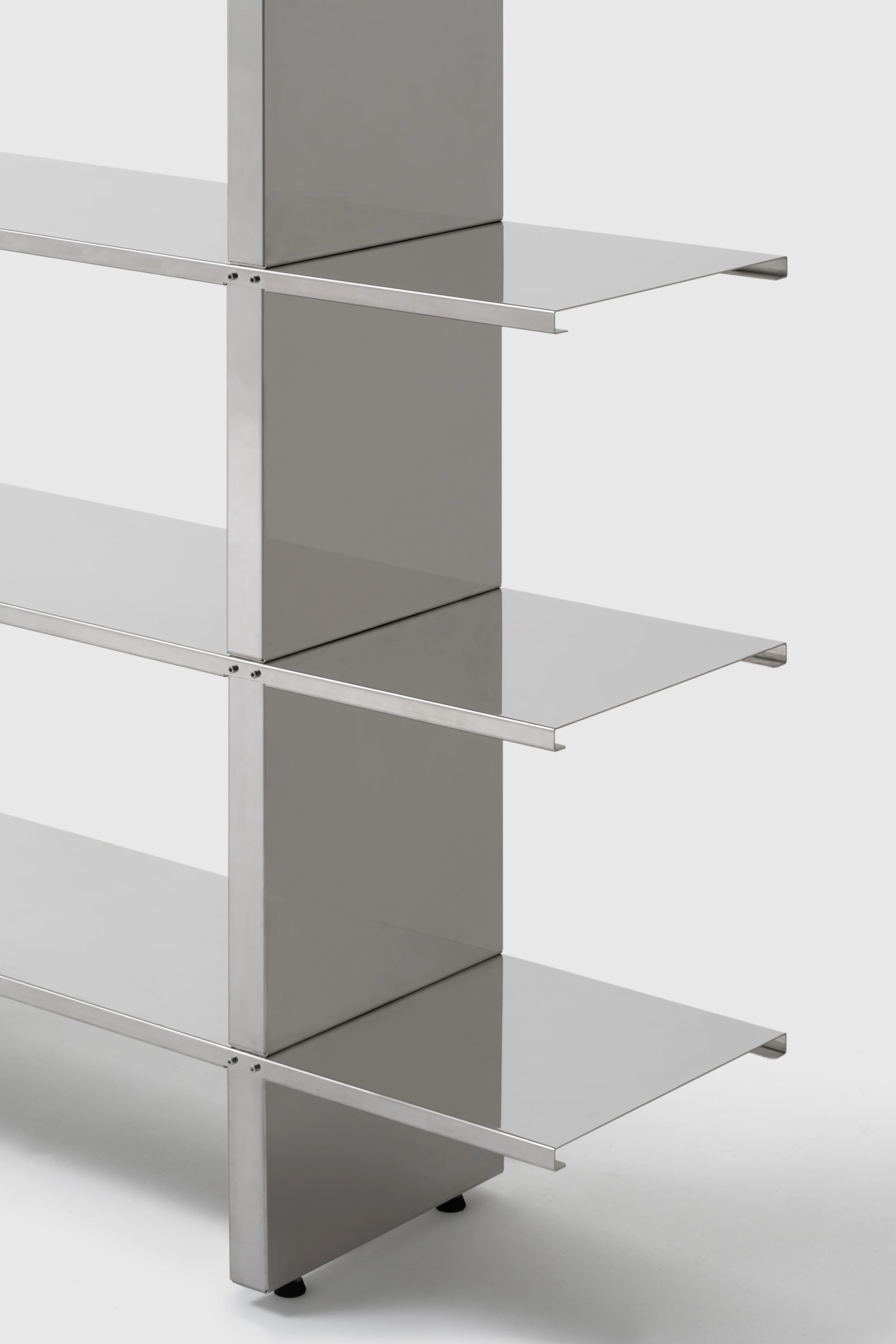 NM26 Bookshelf - Image 4