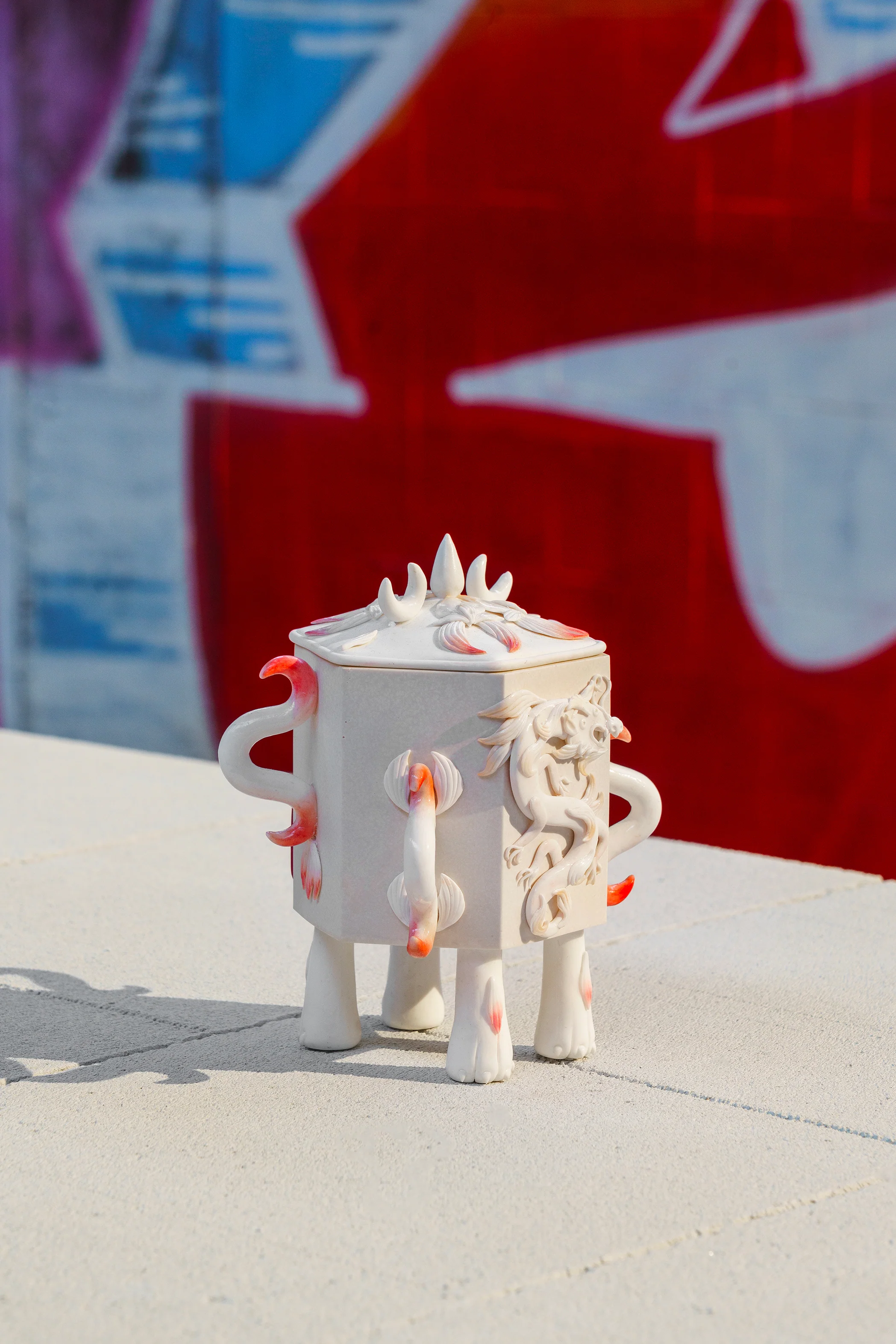 Pearl Dragon and Flaming Phoenix snuff bottle - Image 3