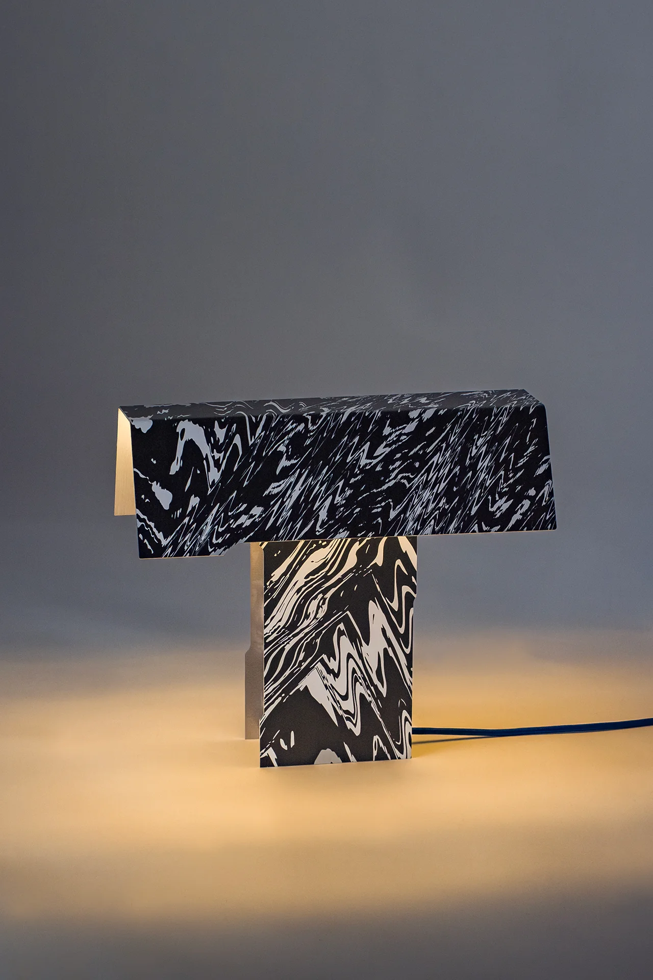 Table lamp black & white - Image 3